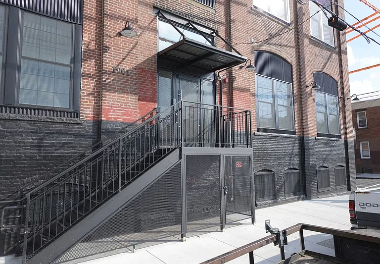 1901 E Willard St #103 — Photo 4