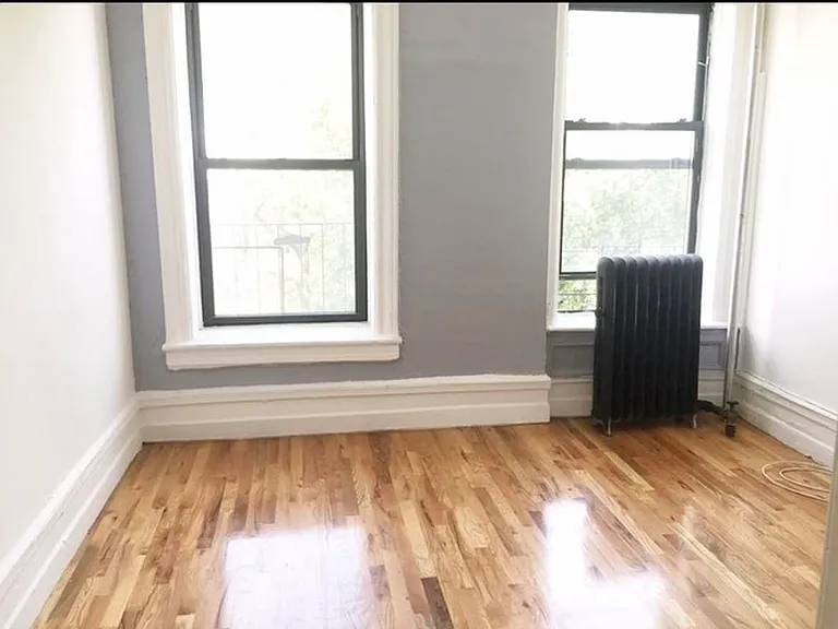 2307 Clarendon Rd #10 — Photo 4