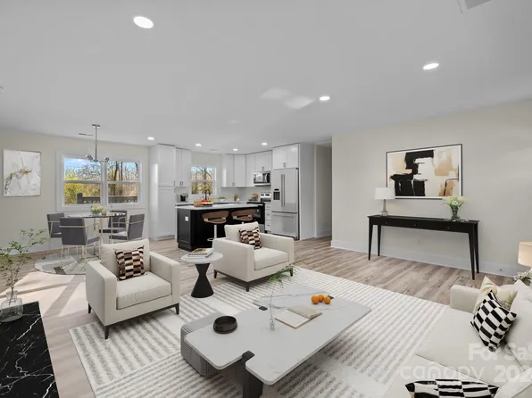 7562 Green Pond Rd, Fort Mill, SC 29707