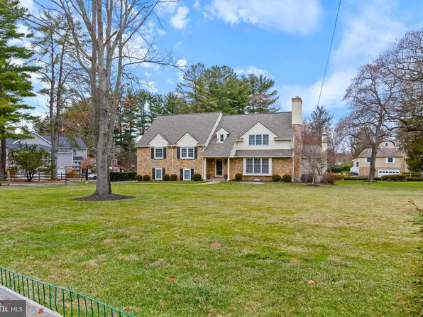 131 Sugartown Rd, Devon, PA 19333