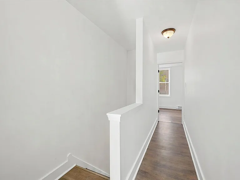 2867 N Lee St — Photo 8