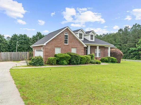 104 Henry Dr, Gray, GA 31032