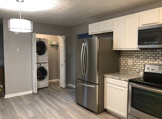 1124 Centurian Rd, Lexington, KY 40517