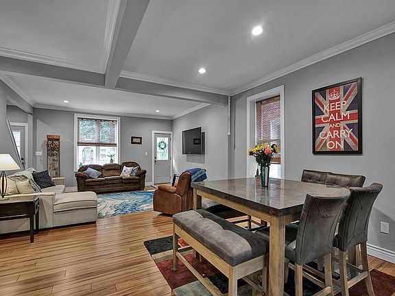 4th image of 4110 Russell Blvd