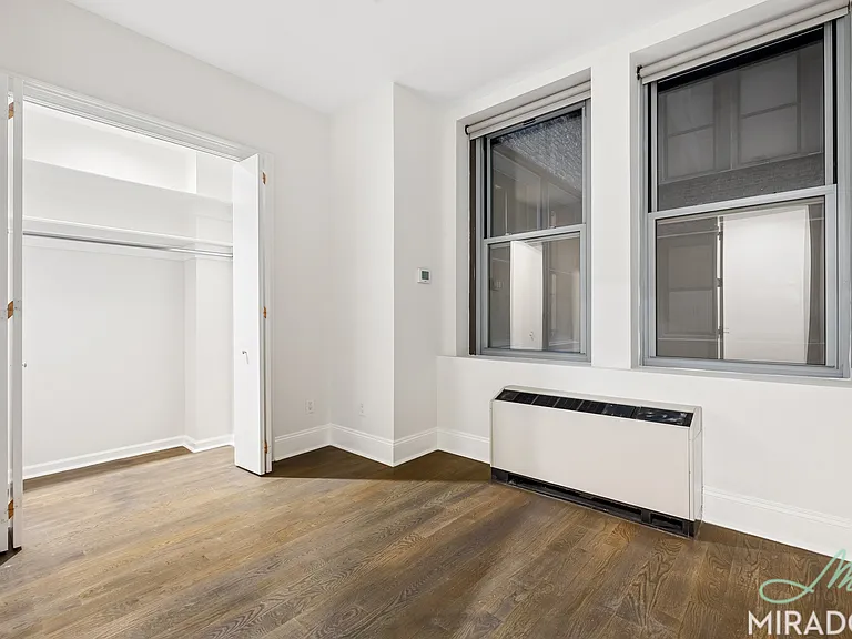 15 Park Row #3K — Photo 3