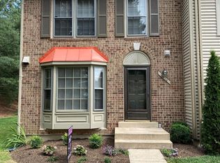 5516 Talon Ct, Fairfax, VA 22032