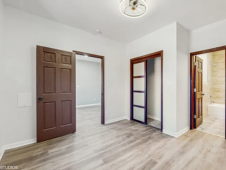 6808 N Clark St #2E — Photo 15
