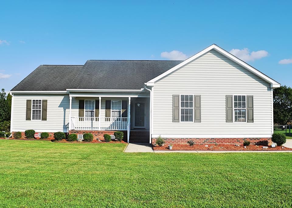 1st image of 202 Wesley Dr