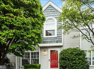 11 Applewood Ct, Horsham, PA 19044