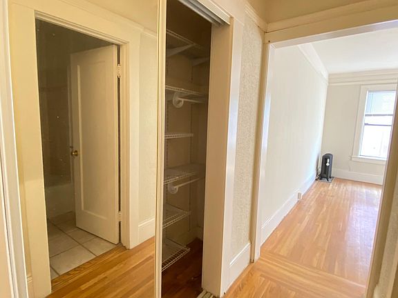 5th image of 555 Ofarrell St #206