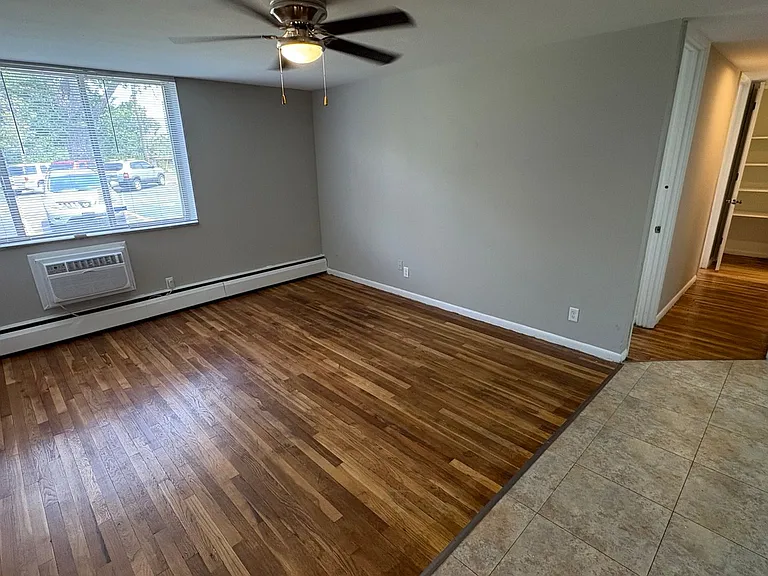 Marquette Apartments — Photo 6