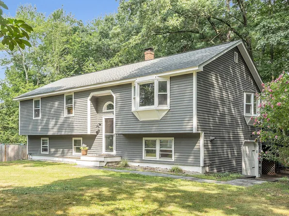 50 Conleys Grove Road, Derry, NH 03038
