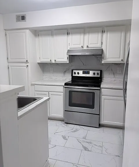 13514 Lord Sterling Pl #7-3 — Photo 4