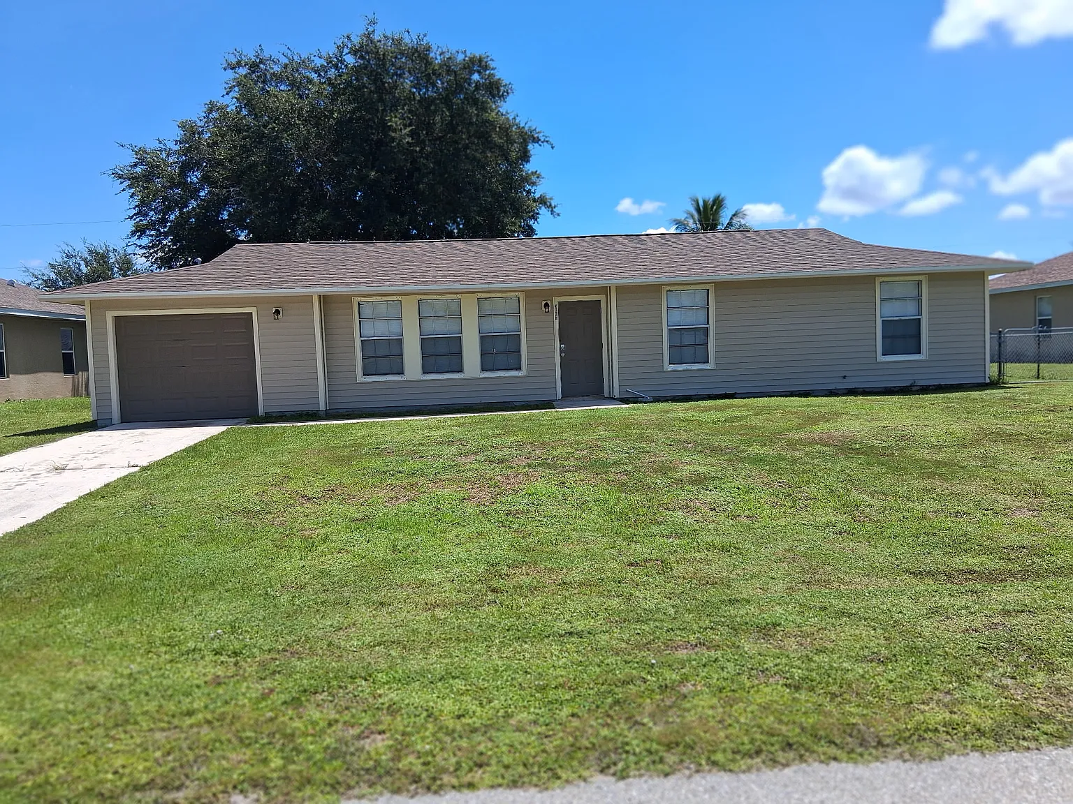 3 bed, 1200 sqft, $1,850 — Photo 1