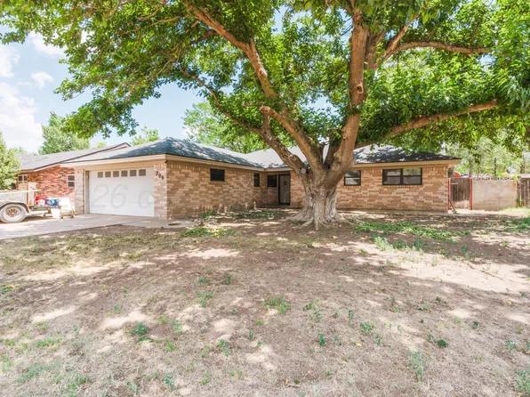 209 Mills Ave, Dumas, TX 79029