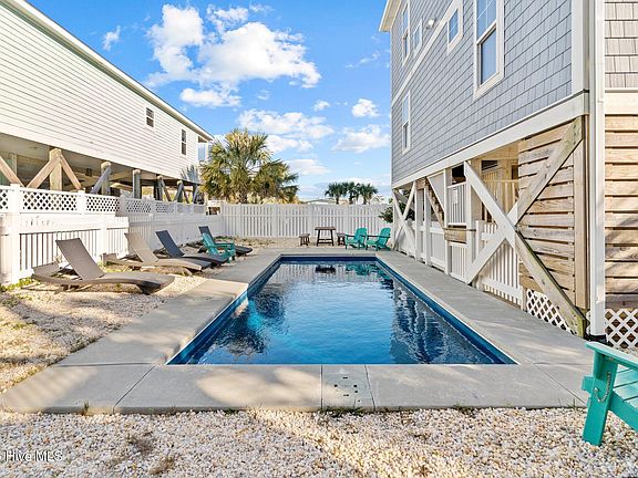 3rd image of 7506 E Beach Drive