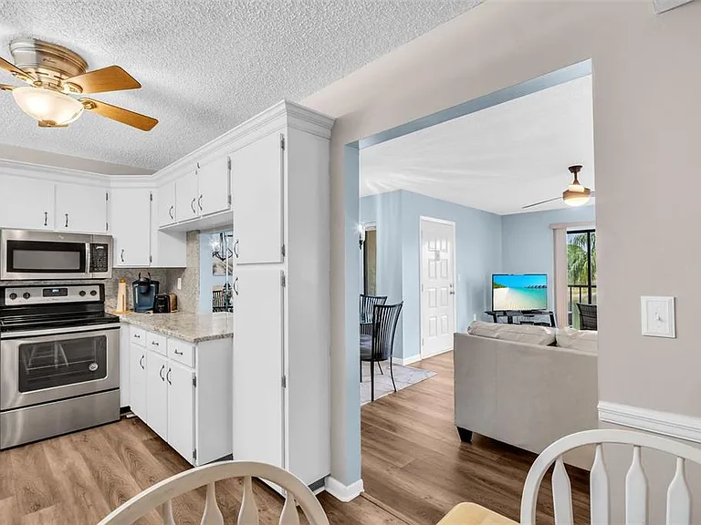 2523 Pine Ridge Way S #C2 — Photo 12