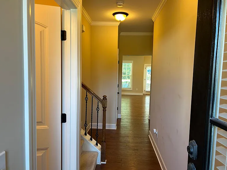 4025 Canterwood Dr — Photo 3