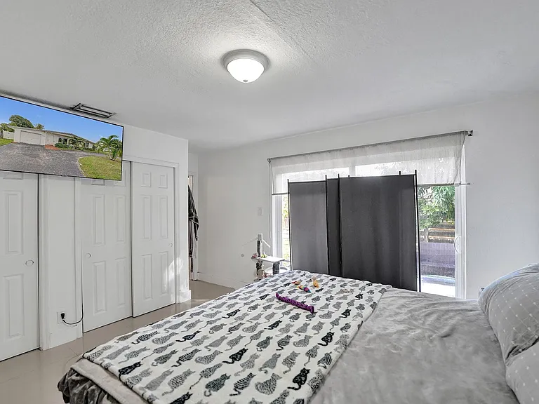 3322 McKinley St — Photo 32