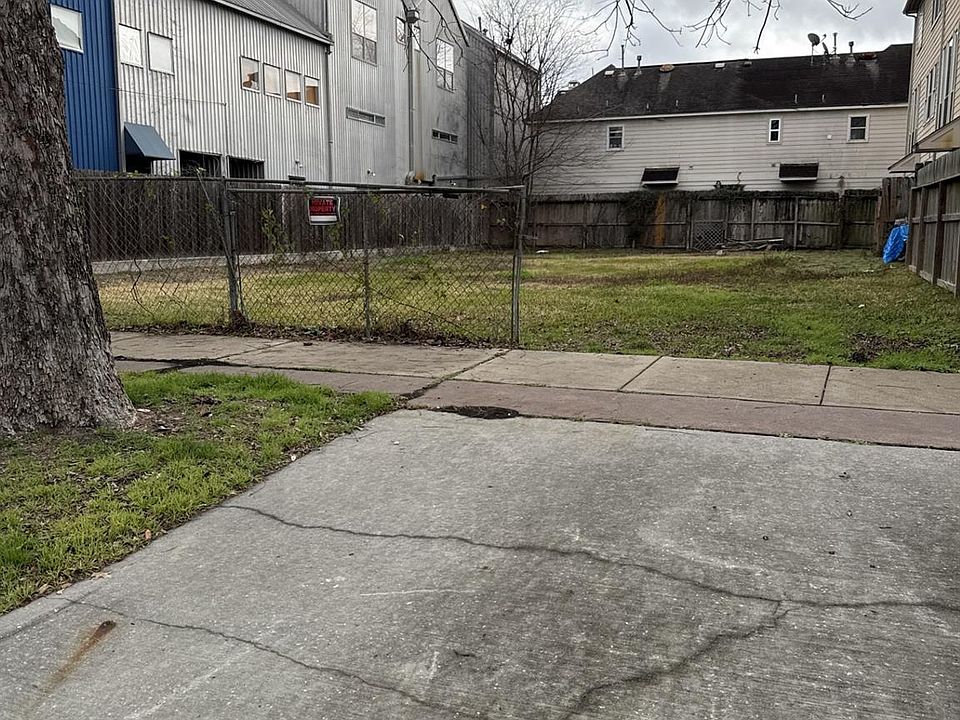 1st image of 2811 Jackson St