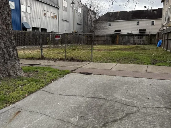 2811 Jackson St, Houston, TX 77004