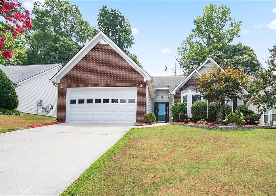 1st image of 795 Whitecrest Ct