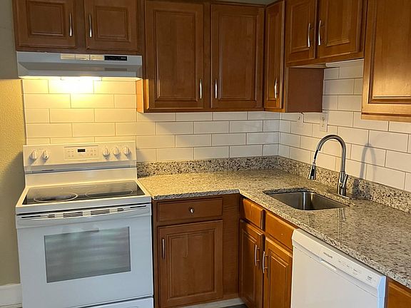 3rd image of 785 Wager St #785