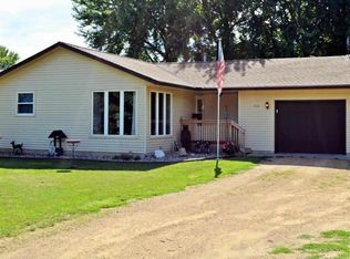 310 S Ewing St, Good Thunder, MN 56037