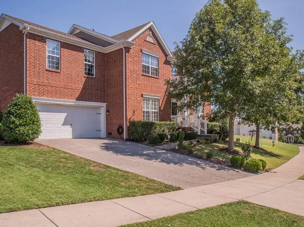 1110 Waverly Pl, Franklin, TN 37067