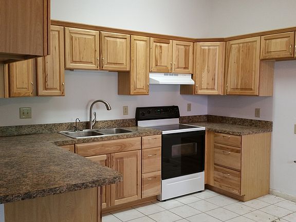 4th image of 8465 Norway St