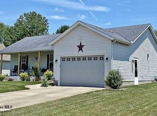 11764 Broad St, Millersport, OH 43046