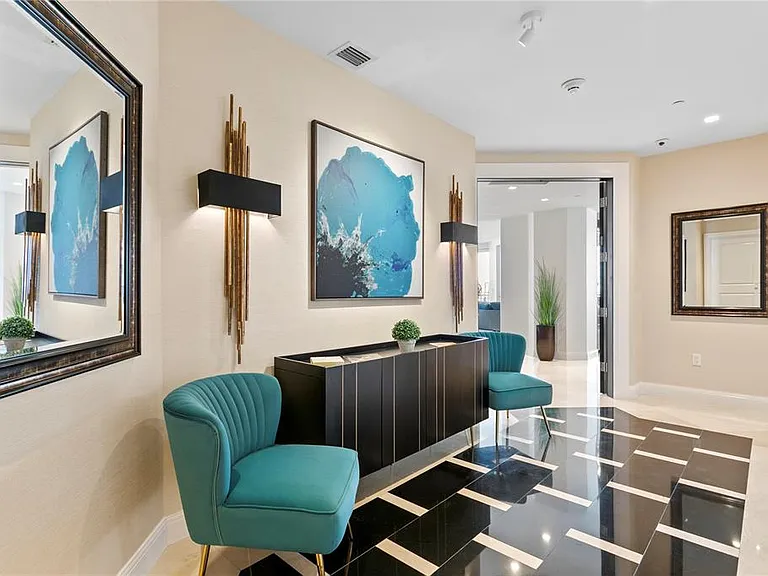 450 Knights Run Ave #1801 — Photo 3