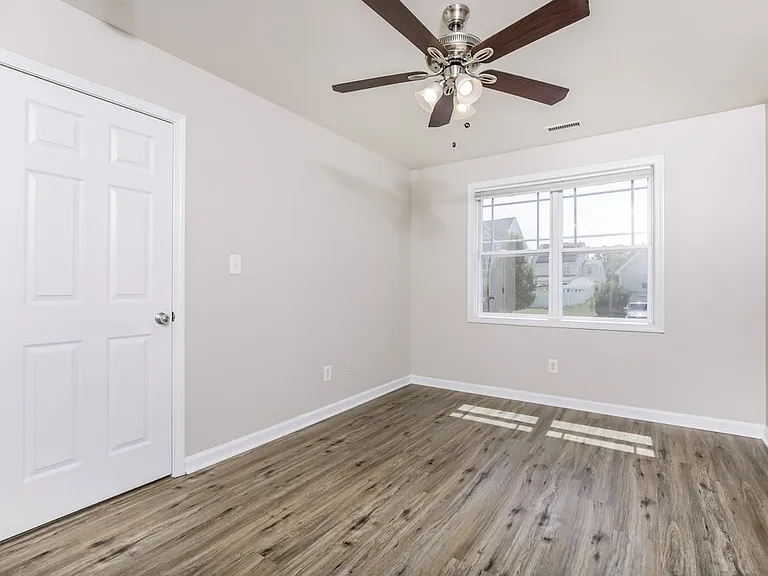 200 Willowbrook Cir — Photo 14