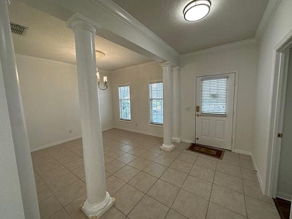 5th image of 1005 Wiregrass St