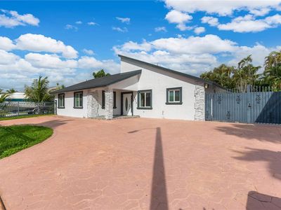 12415 SW 207th Ter, Miami, FL, 33177