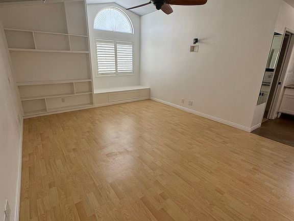 4th image of 2479 Rikkard Dr