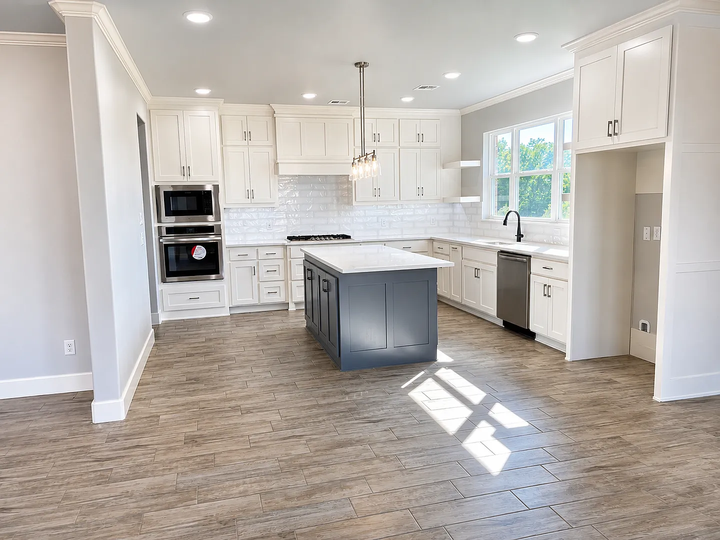 Luxury Two Story- 5 Bedroom 2.5 Bathroom Home in Deer Creek Schools with a 3 Car Garage — Photo 4