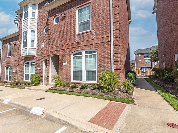 3rd image of 305 Holleman Dr E APT 703