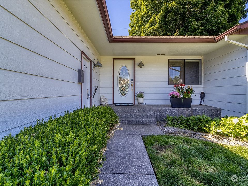 1st image of 1209 Southview Drive