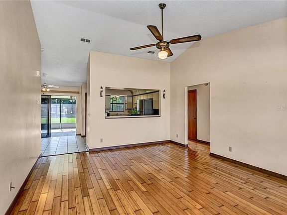 5th image of 907 Orange Ave