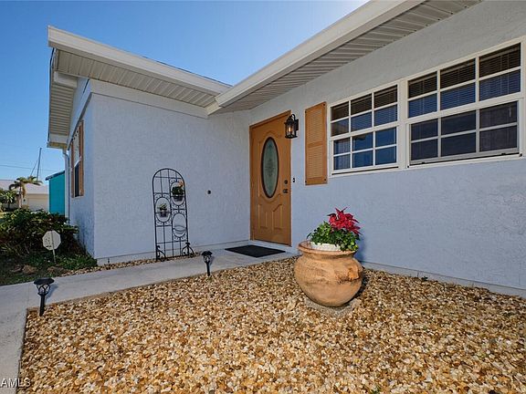 3rd image of 18647 Kerrville Cir
