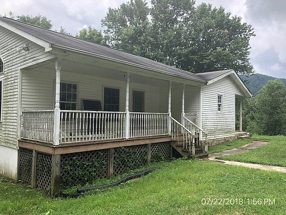 4th image of 15244 Dysart Dr