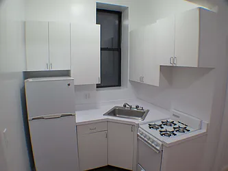 Rented by Glasser Realty LLC