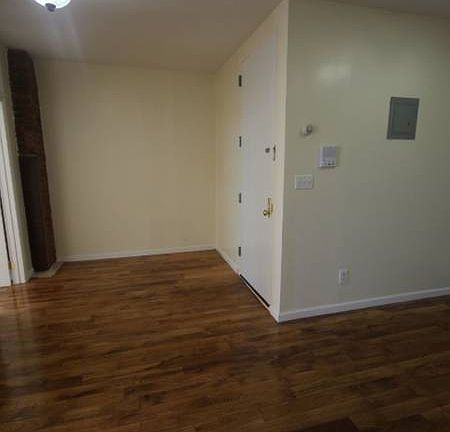 5th image of 177 E 101st St APT 4D