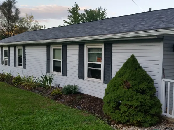 1575 Pinetown Rd, Wellsville, PA 17365