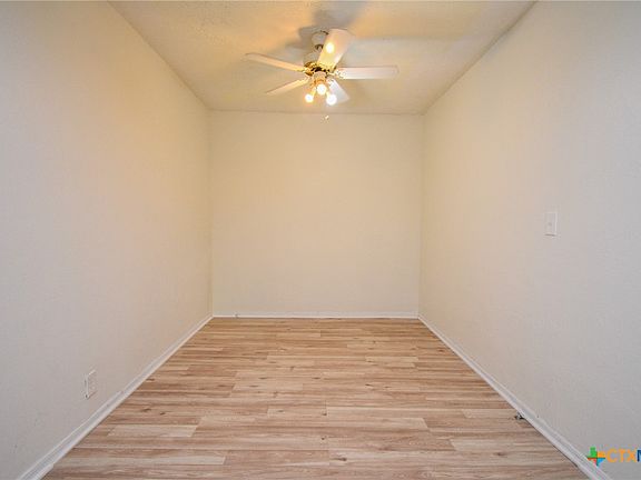 4th image of 113 Barbara St