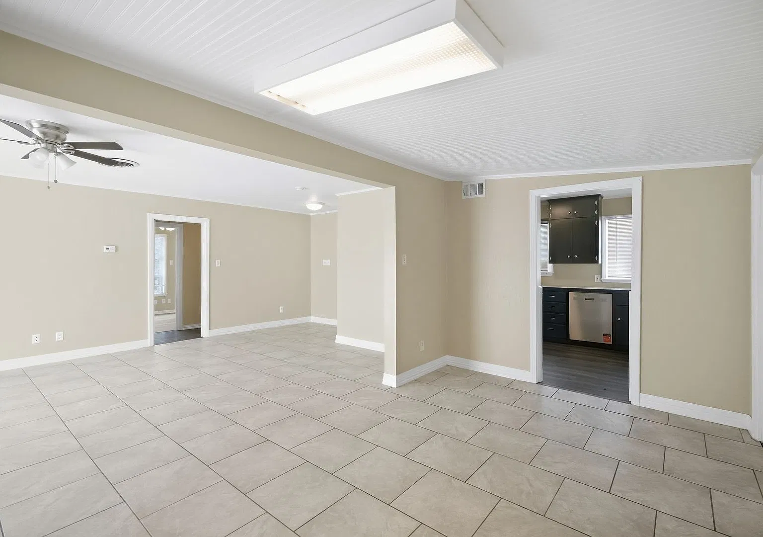 Centrally Located 3-Bedroom Home with Additional Back Apartment — Photo 3