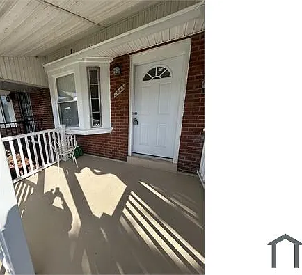 4 bed, 1234 sqft, $2,600 — Photo 2