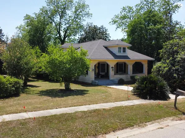 511 W Broad Ave, Doerun, GA 31744