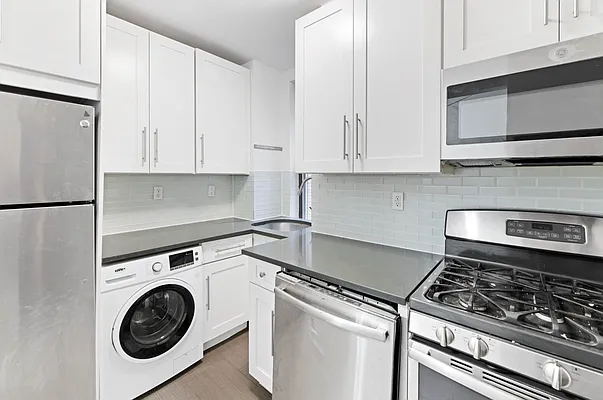 Rented by REAL New York | media 23